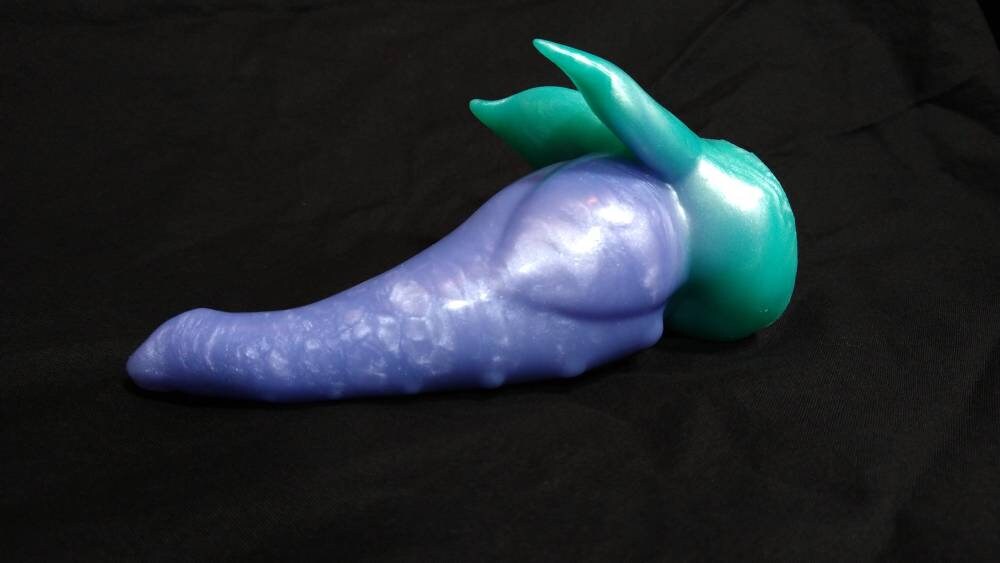 Fucculent - Silvery Blue - Medium (Shore 00-50) Firmness w/ Suction Cup