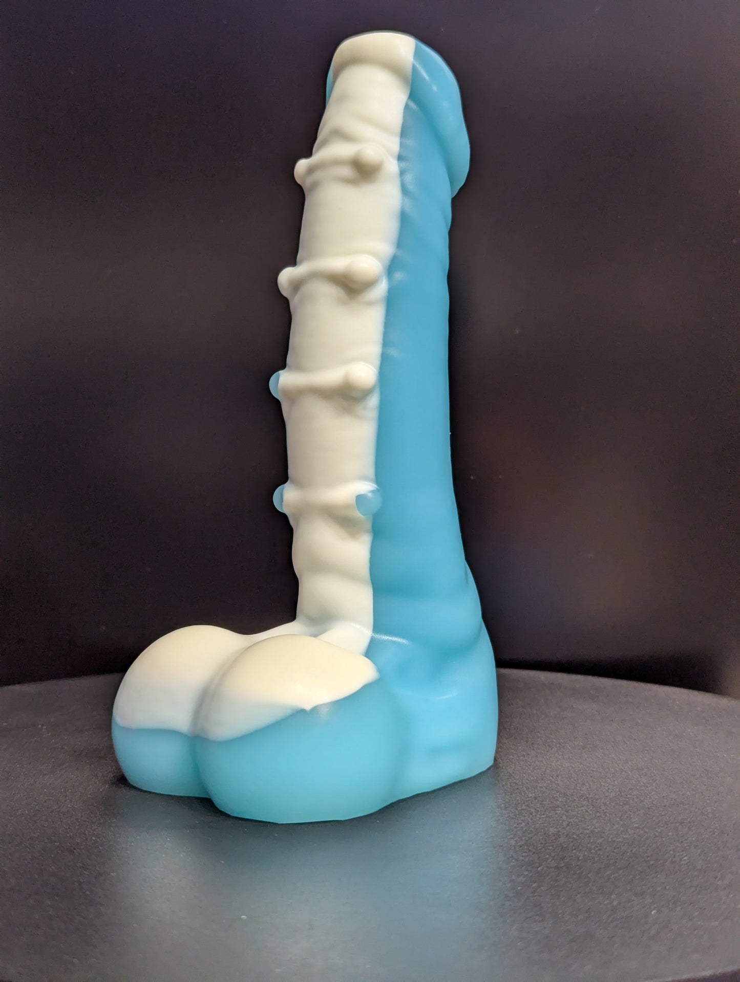 7" Taur - Shark Gummy - Medium (Shore 00-50) Firmness